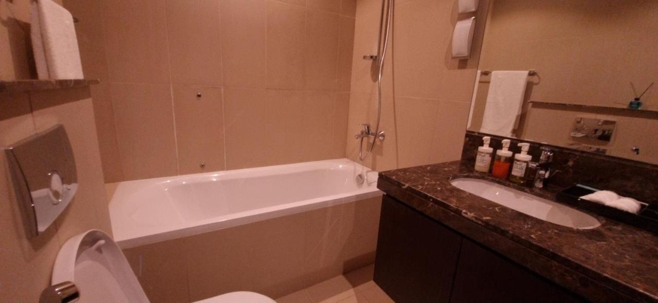 One 2Bhk Elegant Apartment In Muscat Bay 03 外观 照片